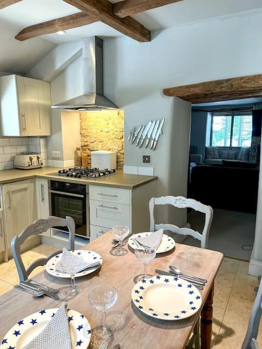 Cotswold Cottage- Central Witney Exterior photo